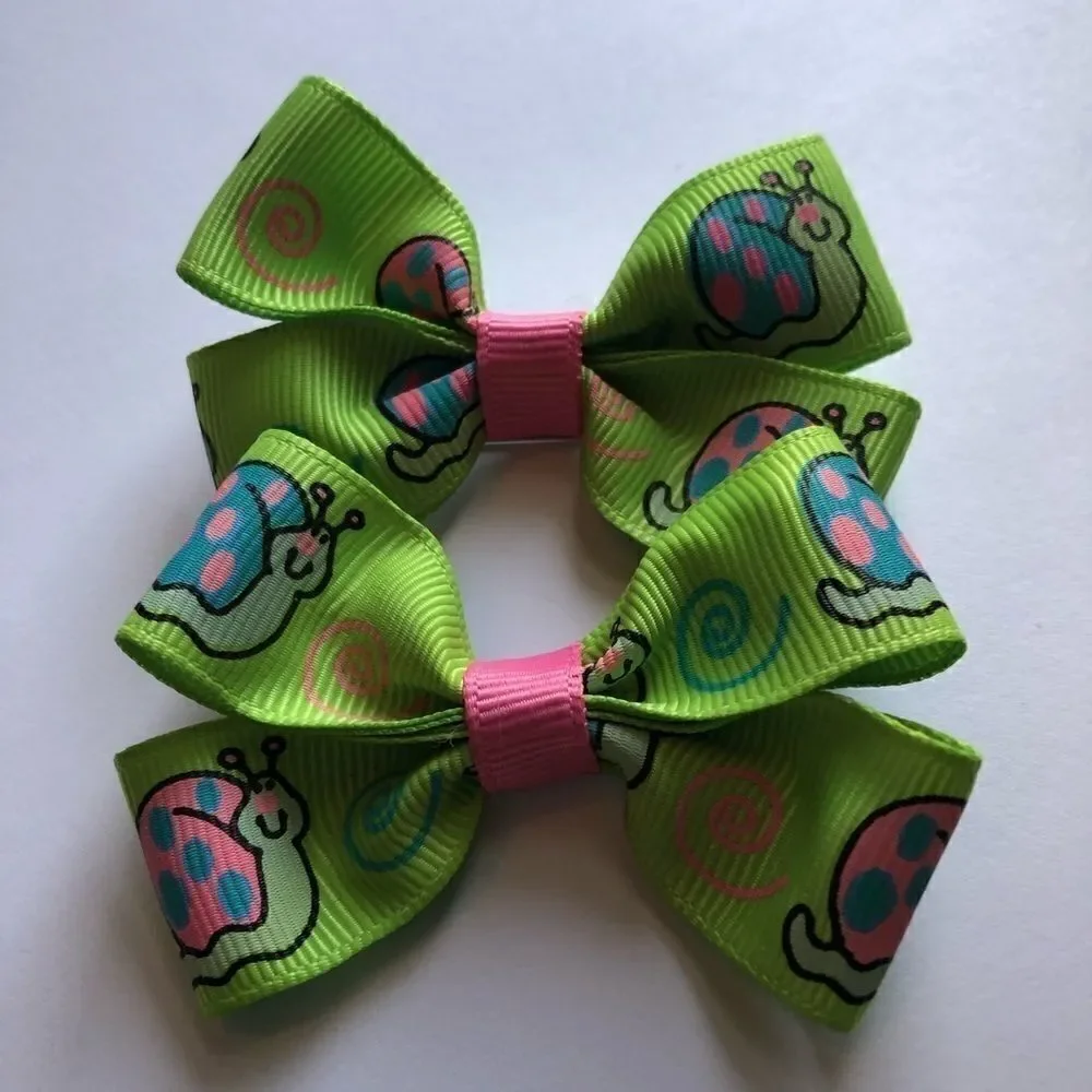 Bow pair hair bows accessories snails swirls green